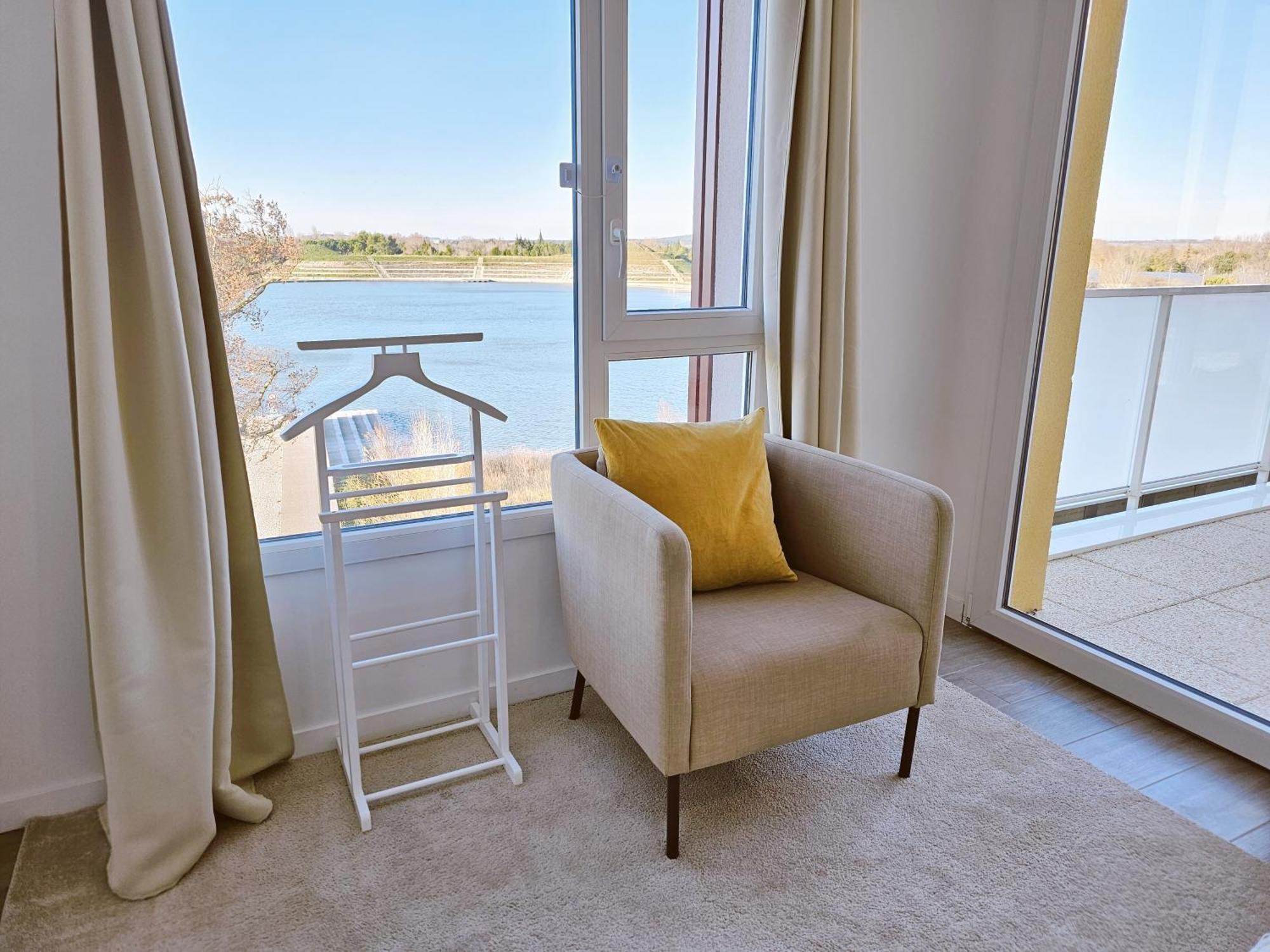 Lakeside Provence - Appartement Classe 4 Etoiles, Vue Sur Le Lac, Parking Sous-Sol, Double Clim Монтё Экстерьер фото