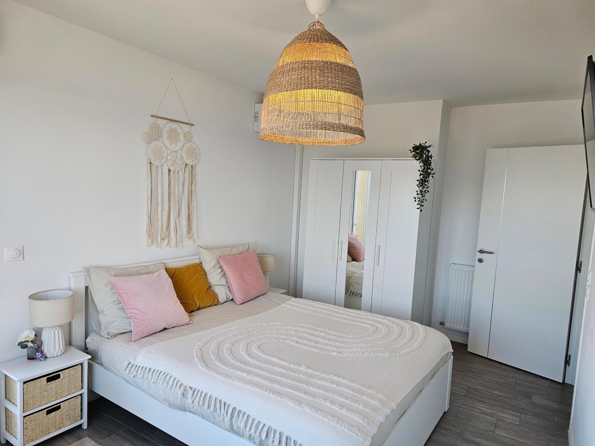 Lakeside Provence - Appartement Classe 4 Etoiles, Vue Sur Le Lac, Parking Sous-Sol, Double Clim Монтё Экстерьер фото