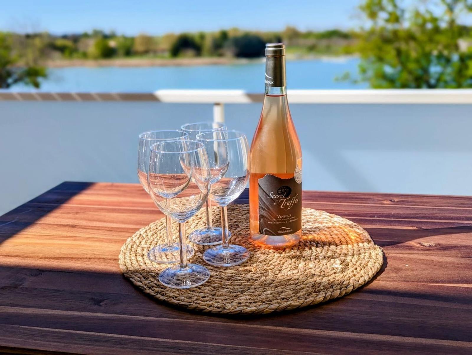 Lakeside Provence - Appartement Classe 4 Etoiles, Vue Sur Le Lac, Parking Sous-Sol, Double Clim Монтё Экстерьер фото