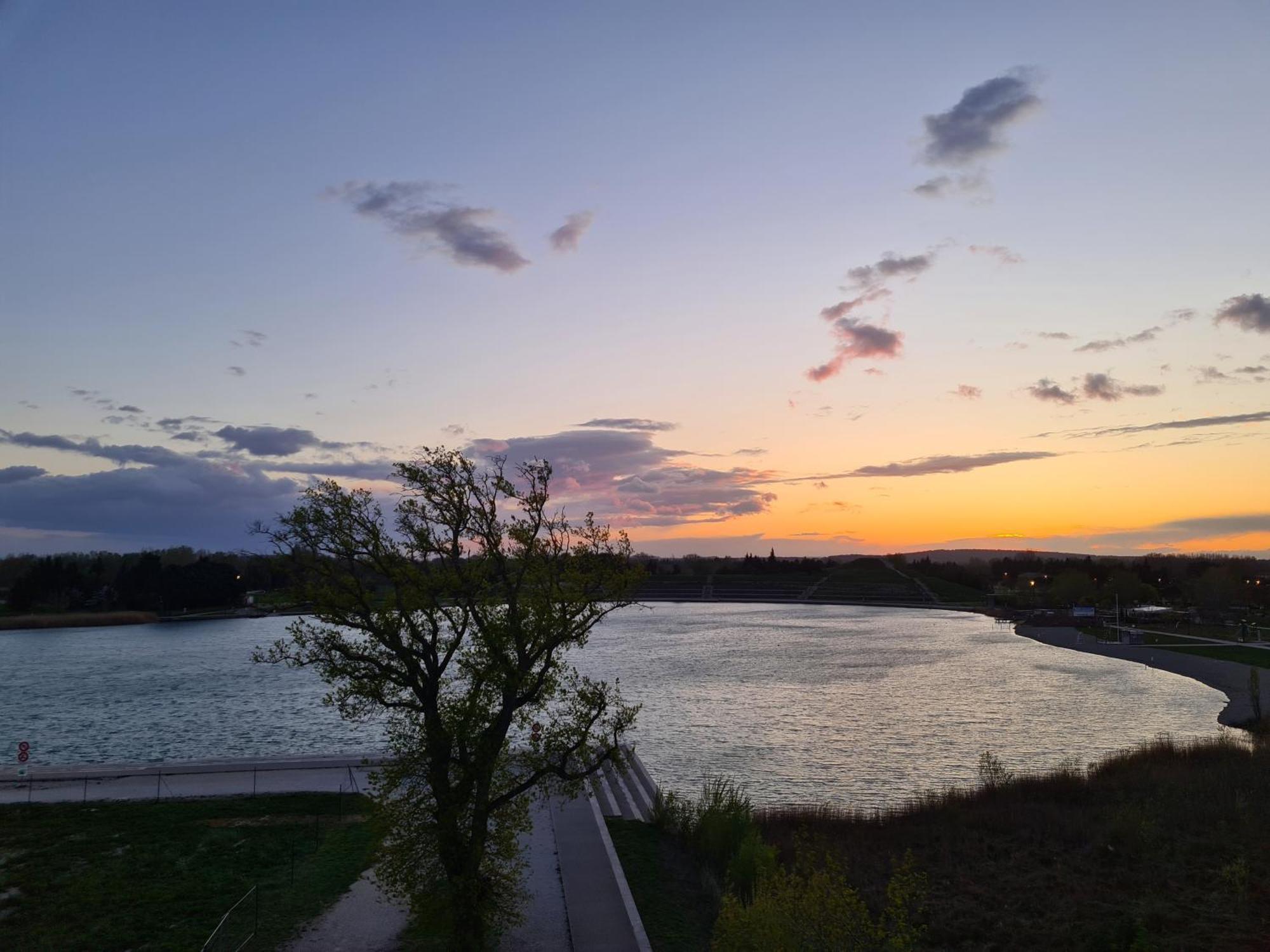 Lakeside Provence - Appartement Classe 4 Etoiles, Vue Sur Le Lac, Parking Sous-Sol, Double Clim Монтё Экстерьер фото